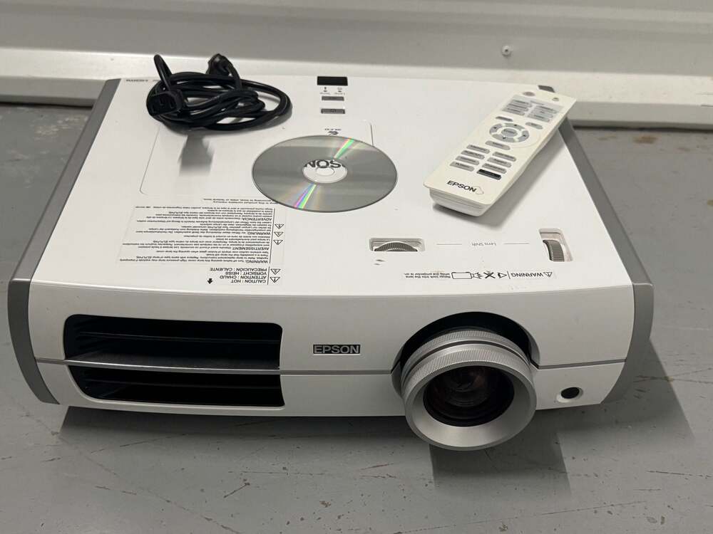 Epson PowerLite Home Cinema 8350 3LCD 1080p Projector with Remote and Manual